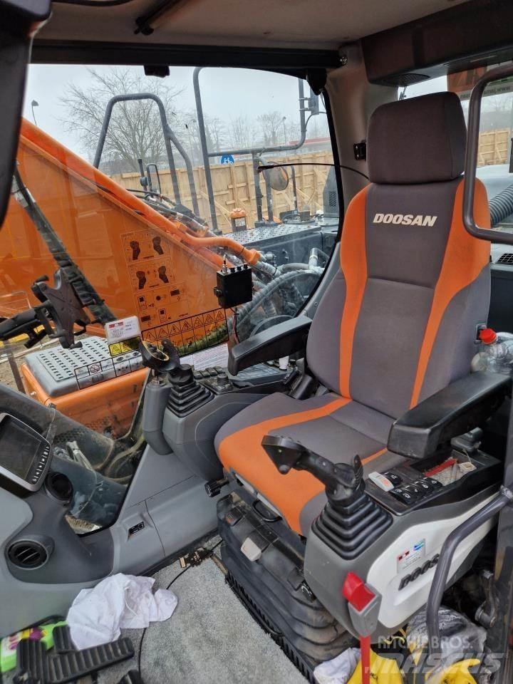 Doosan 255-5 Гусеничні екскаватори