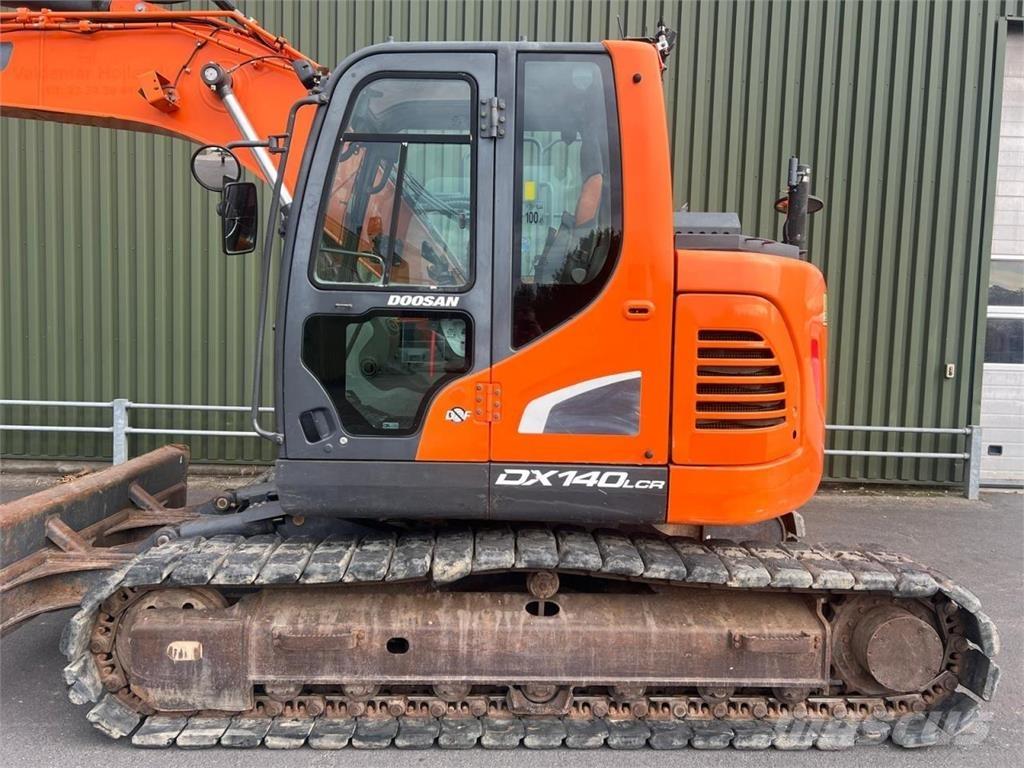 Doosan DX140LCR-5 Гусеничні екскаватори