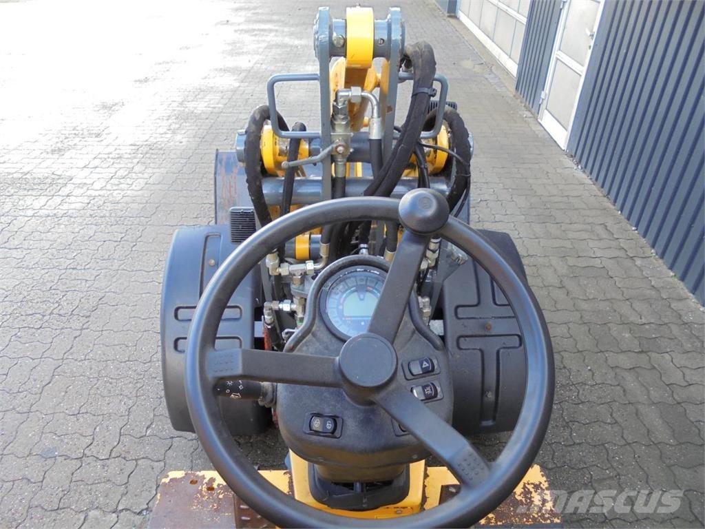 Gehl 340 Малі навантажувачі