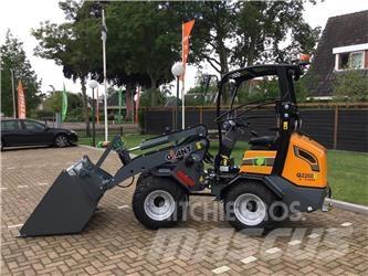 GiANT G2200E Малі навантажувачі