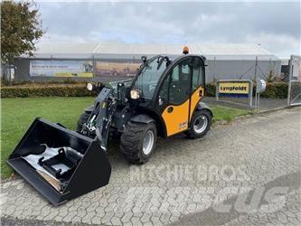 GiANT GT5048 Телескопічні навантажувачі