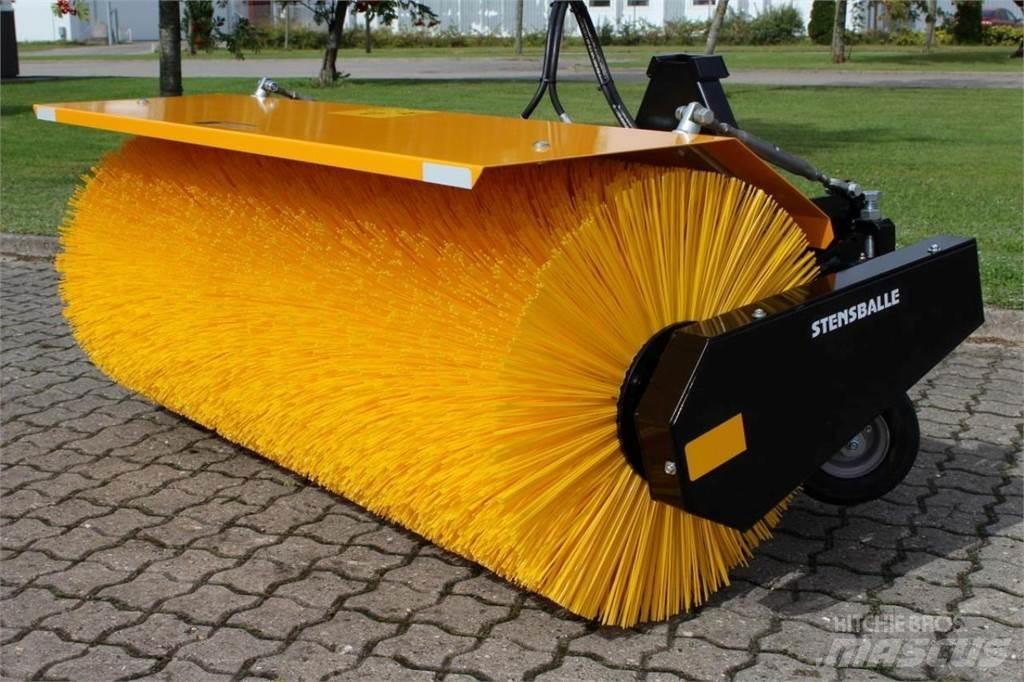 GMR FF 1500 MA Підмітальні машини