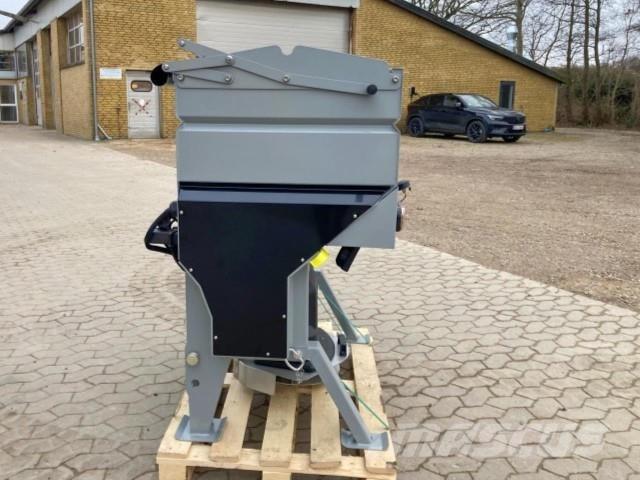Hilltip 400TR Розсіювачі солі та піску