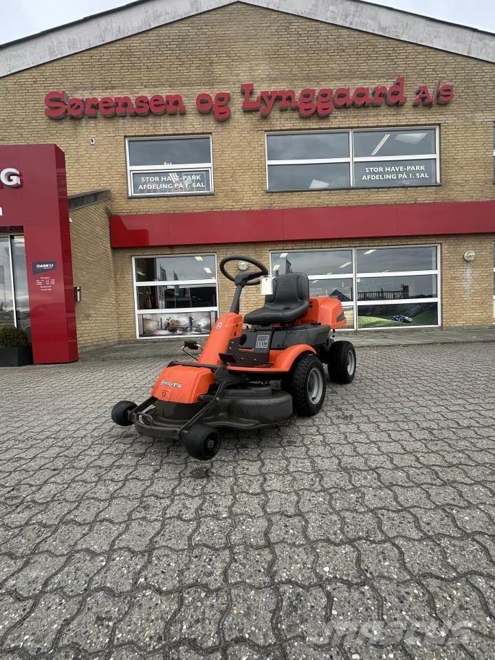 Husqvarna R13C Трактори