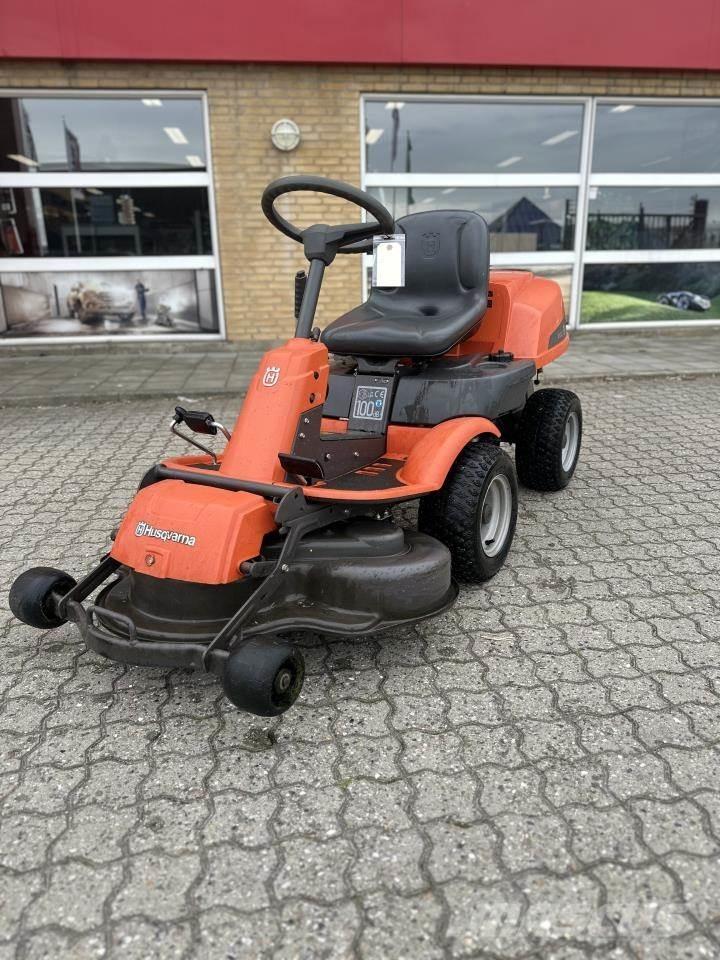 Husqvarna R13C Трактори