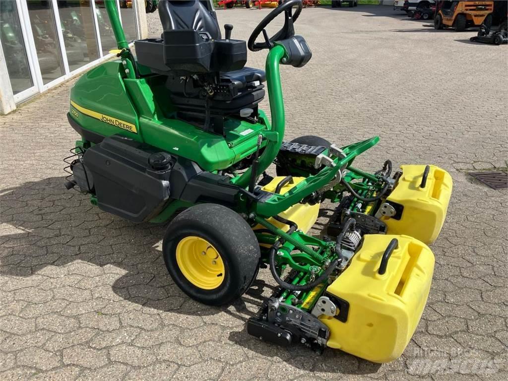 John Deere 2700 Косарки фарватера