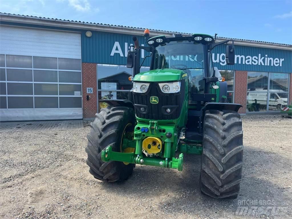 John Deere 6155M Трактори