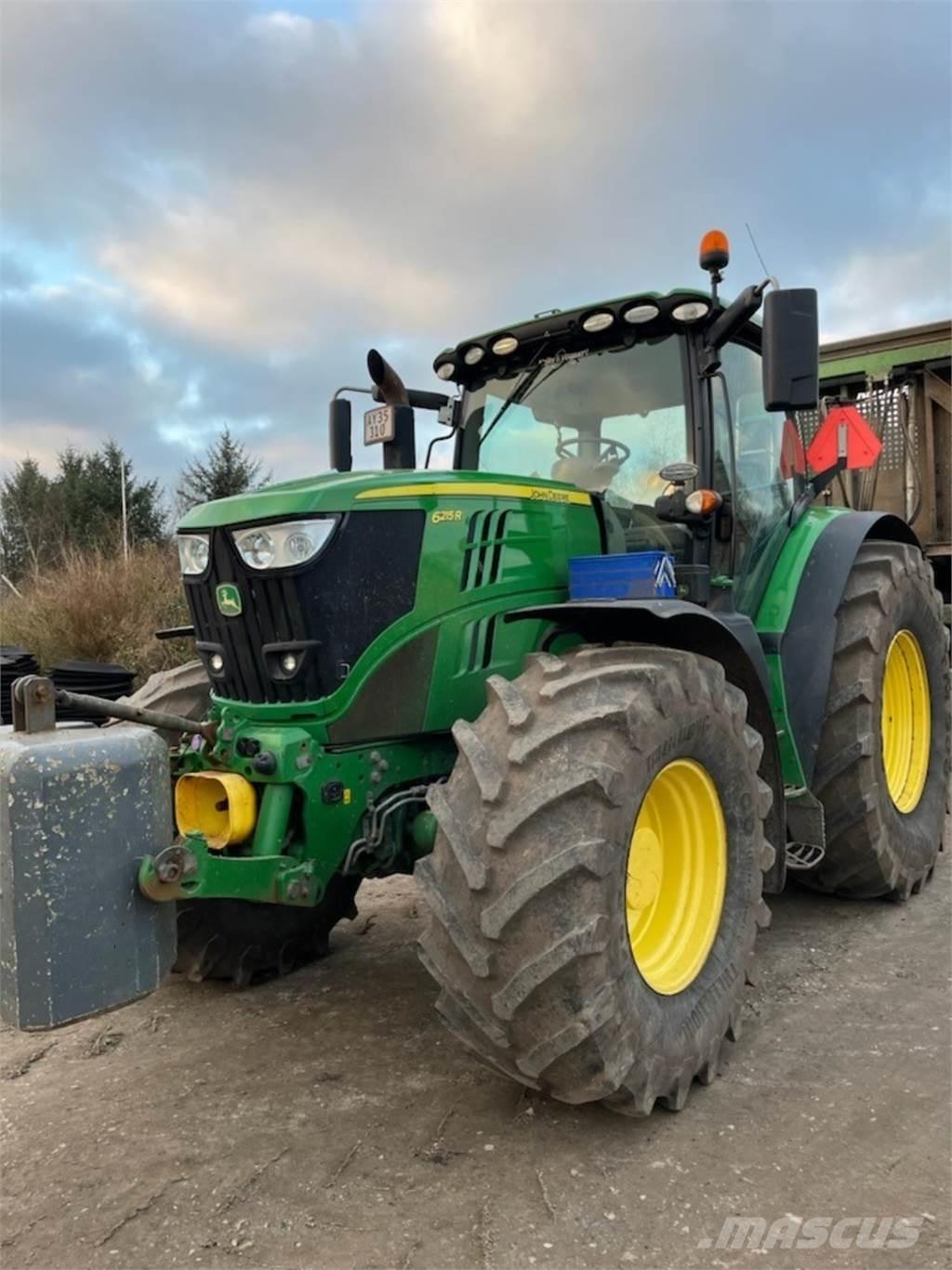 John Deere 6215R Трактори
