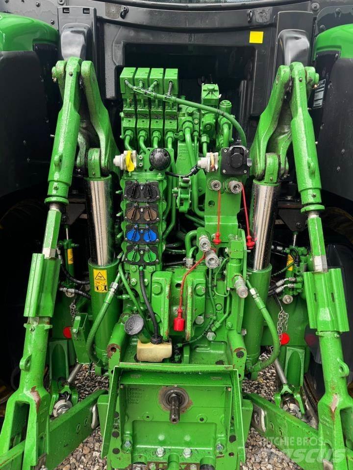 John Deere 6250R Трактори
