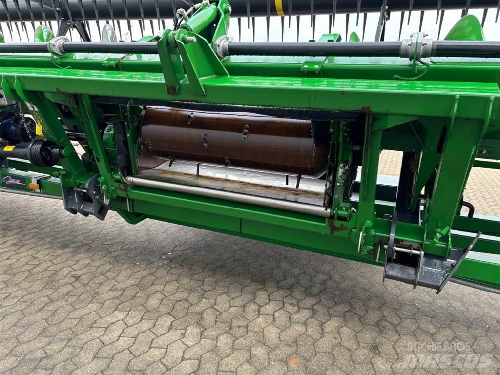 John Deere 735D Жатки