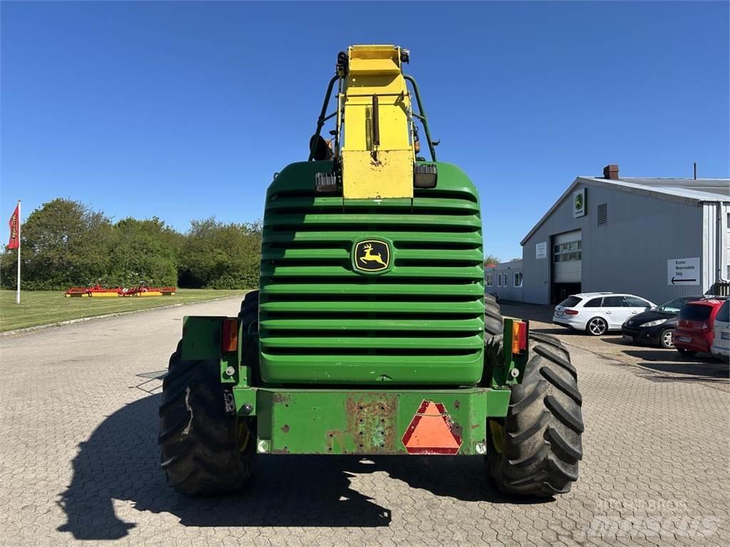John Deere 7400 Фуражні комбайни