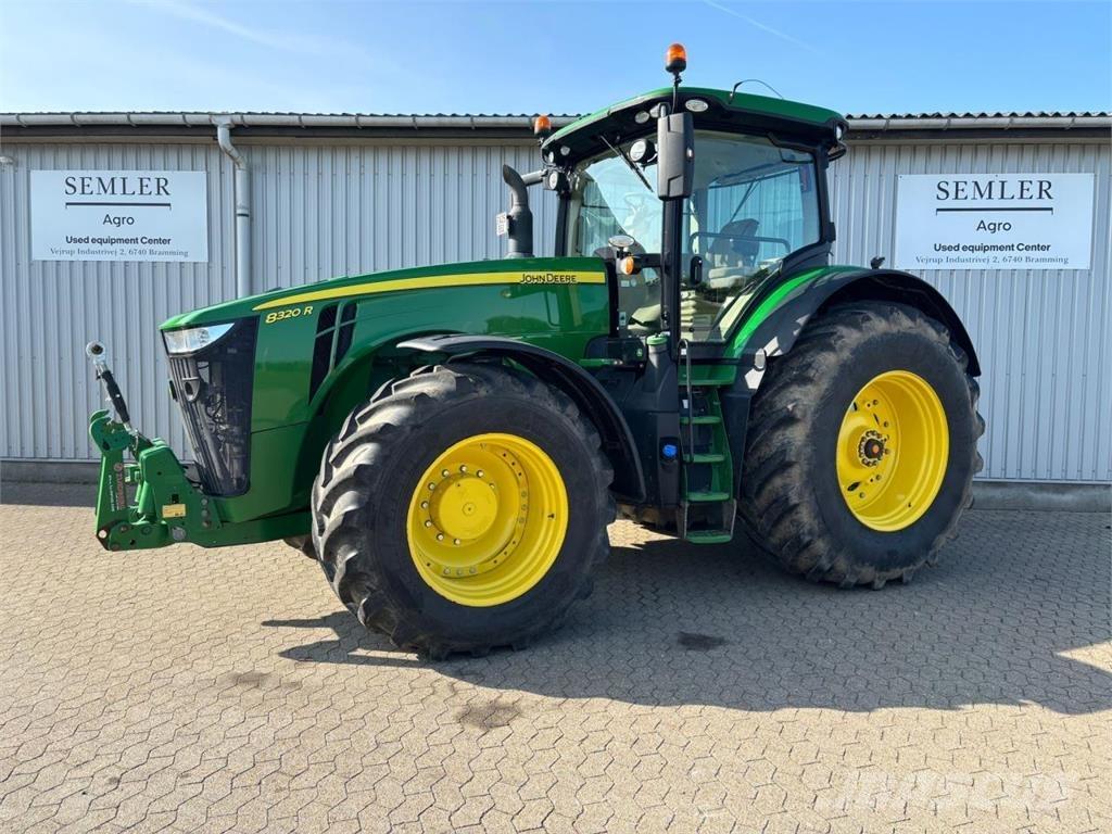 John Deere 8320R Трактори