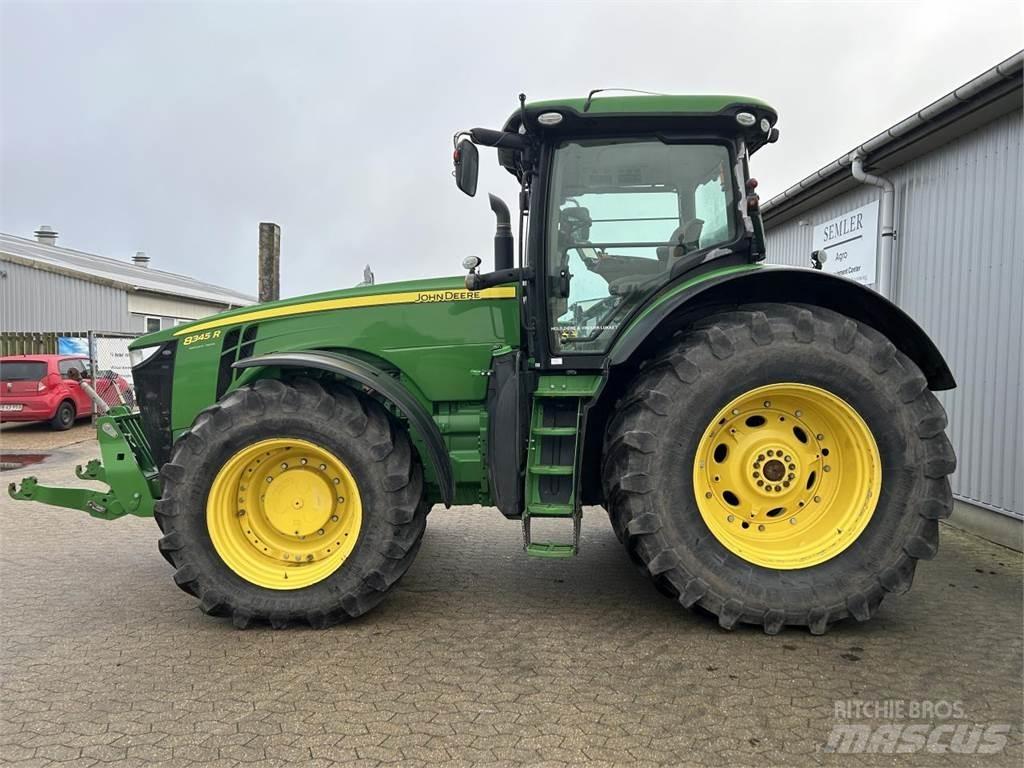 John Deere 8345R Трактори