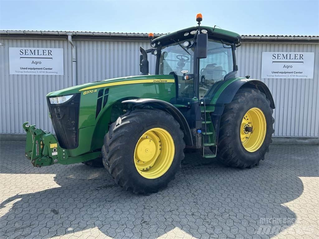 John Deere 8370R Трактори