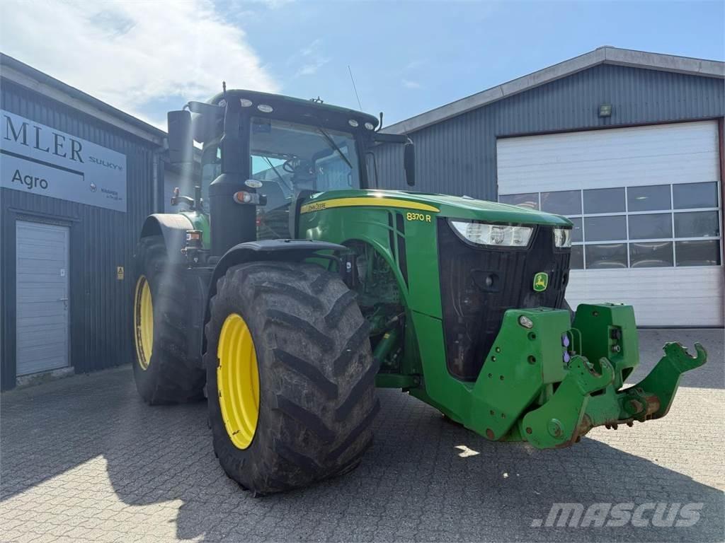 John Deere 8370R Трактори
