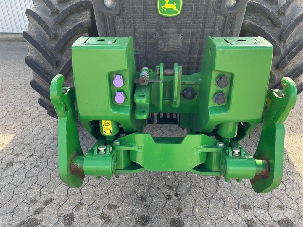 John Deere 8400R Трактори