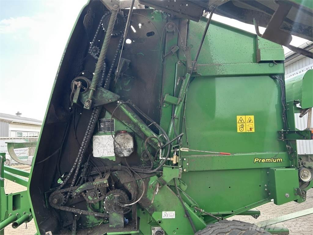 John Deere 864 Рулонні прес-підбирачі
