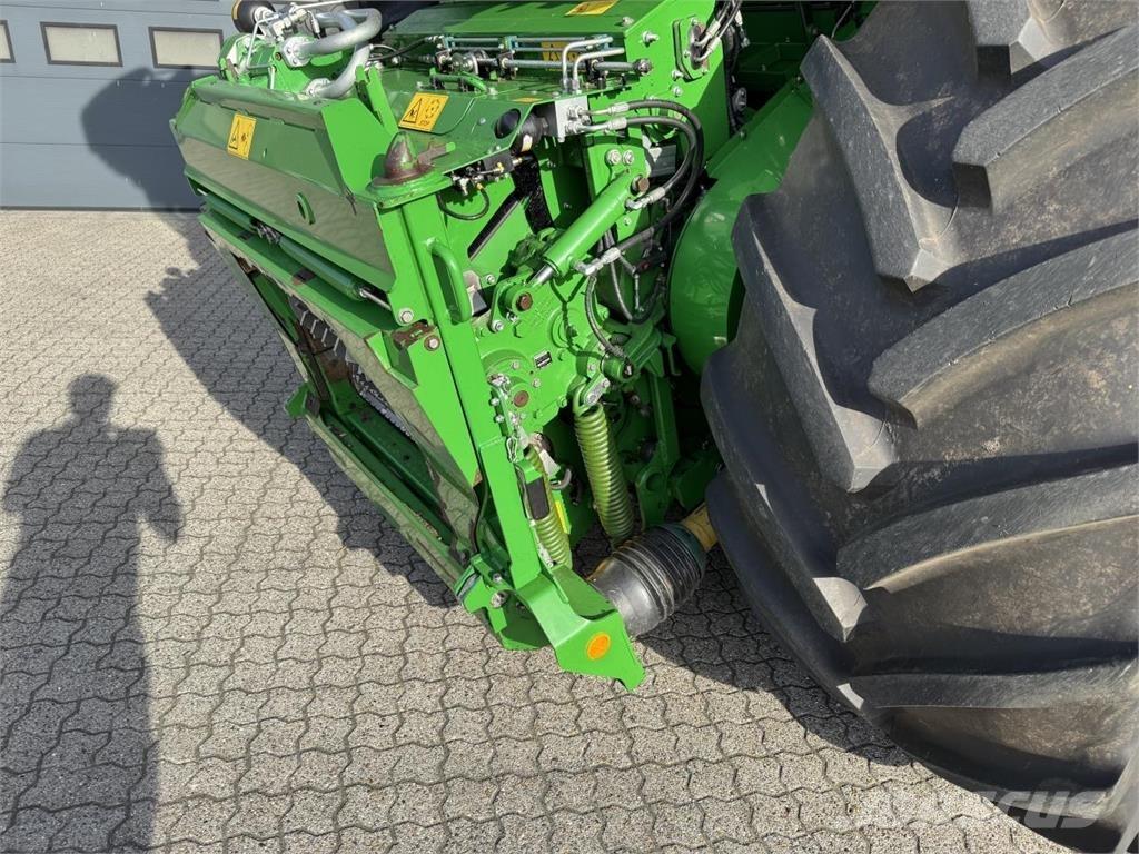 John Deere 9800 Фуражні комбайни