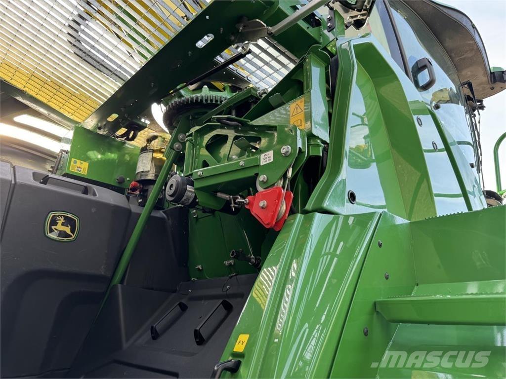John Deere 9800 Фуражні комбайни
