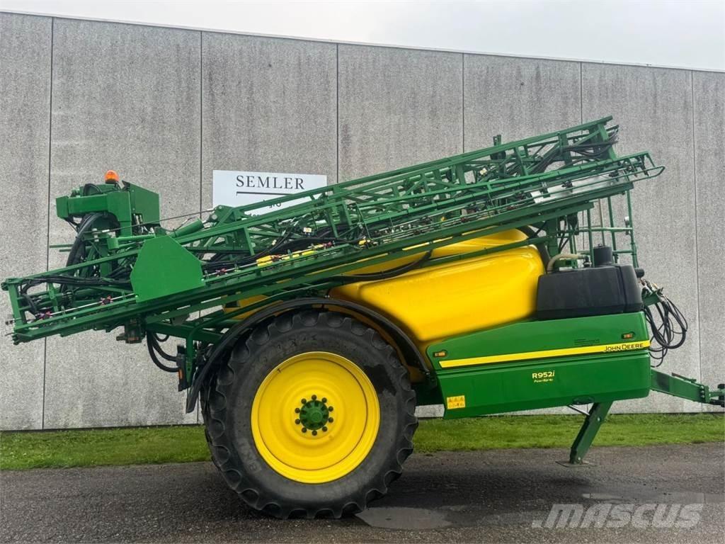 John Deere R952I Причіпні обприскувачі