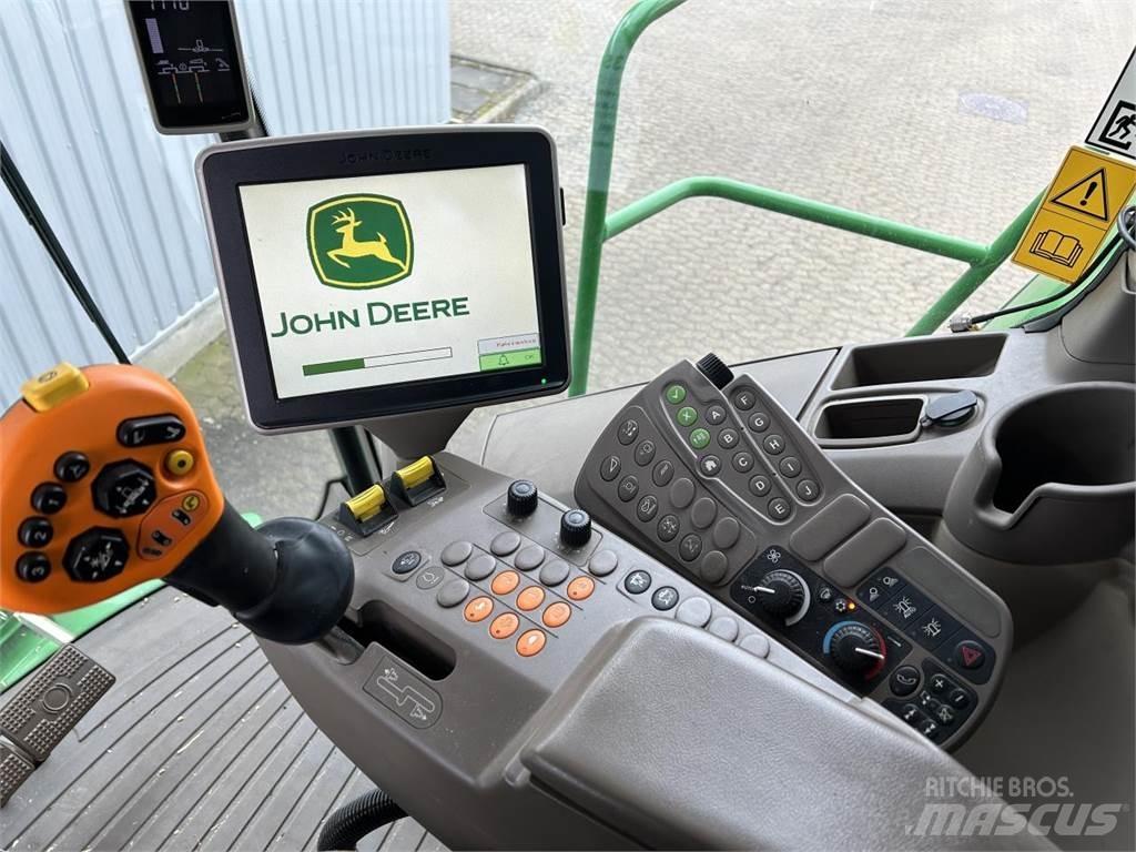 John Deere S690 Зернозбиральні комбайни
