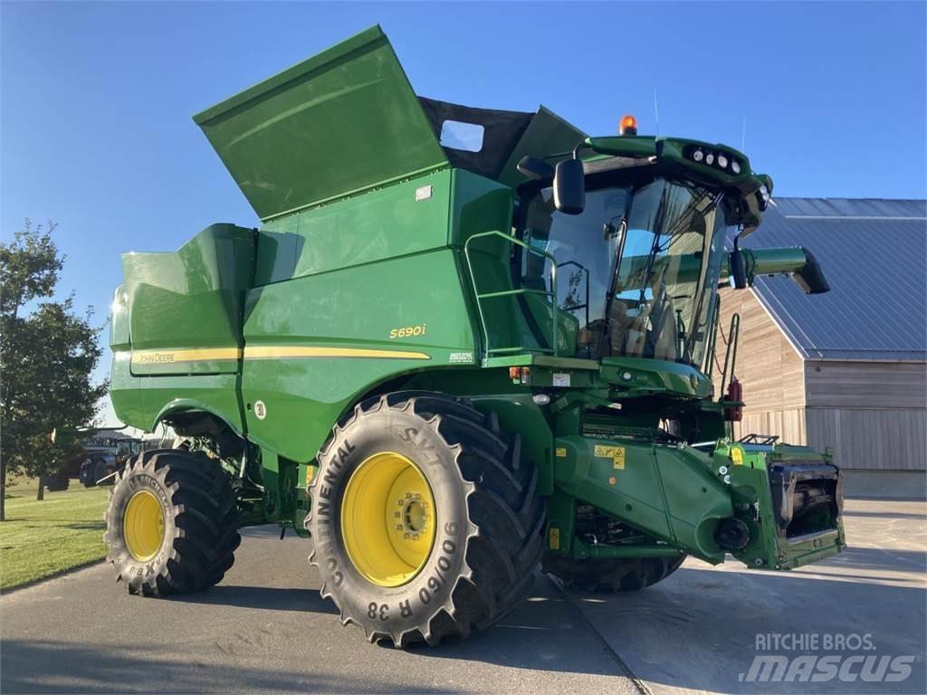 John Deere S690I Зернозбиральні комбайни