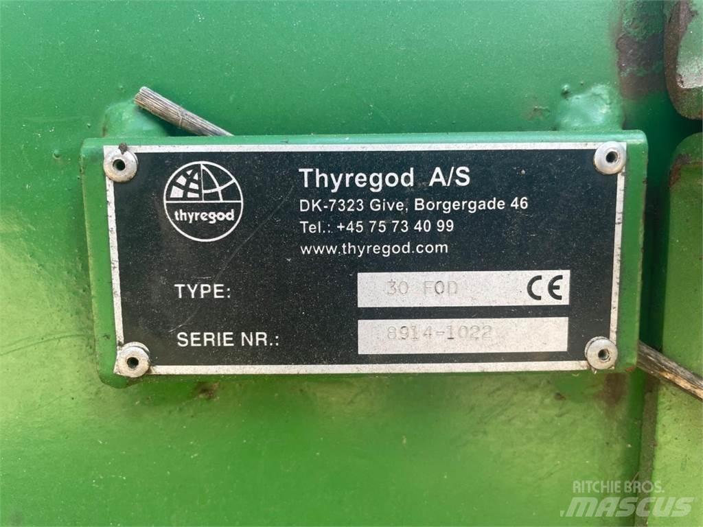 John Deere T670I Зернозбиральні комбайни