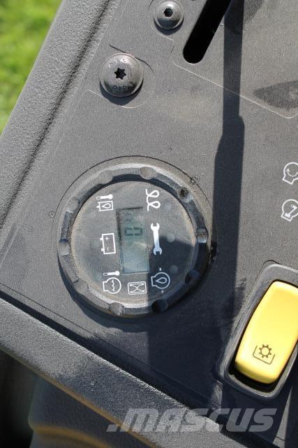 John Deere Z997R Трактори