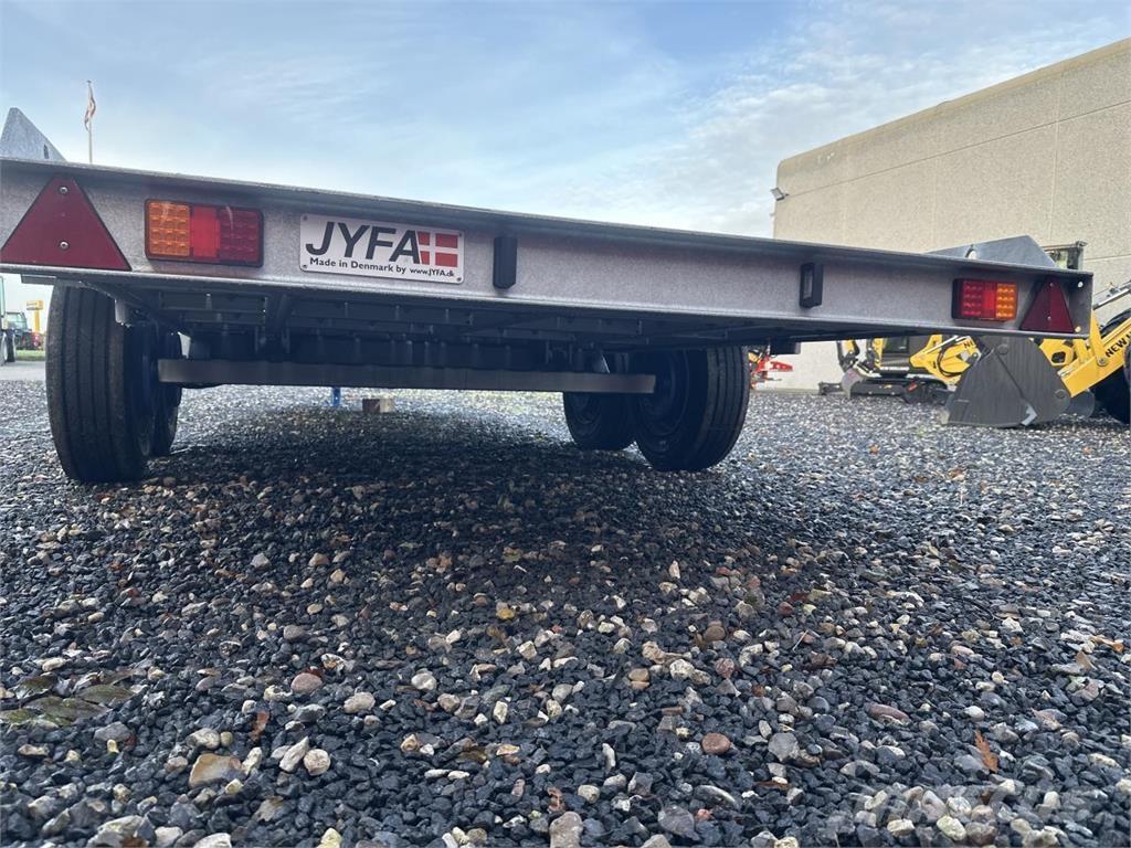 Jyfa HEM700 Низькорамні причепи