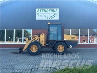 Komatsu WA90 Фронтальні навантажувачі