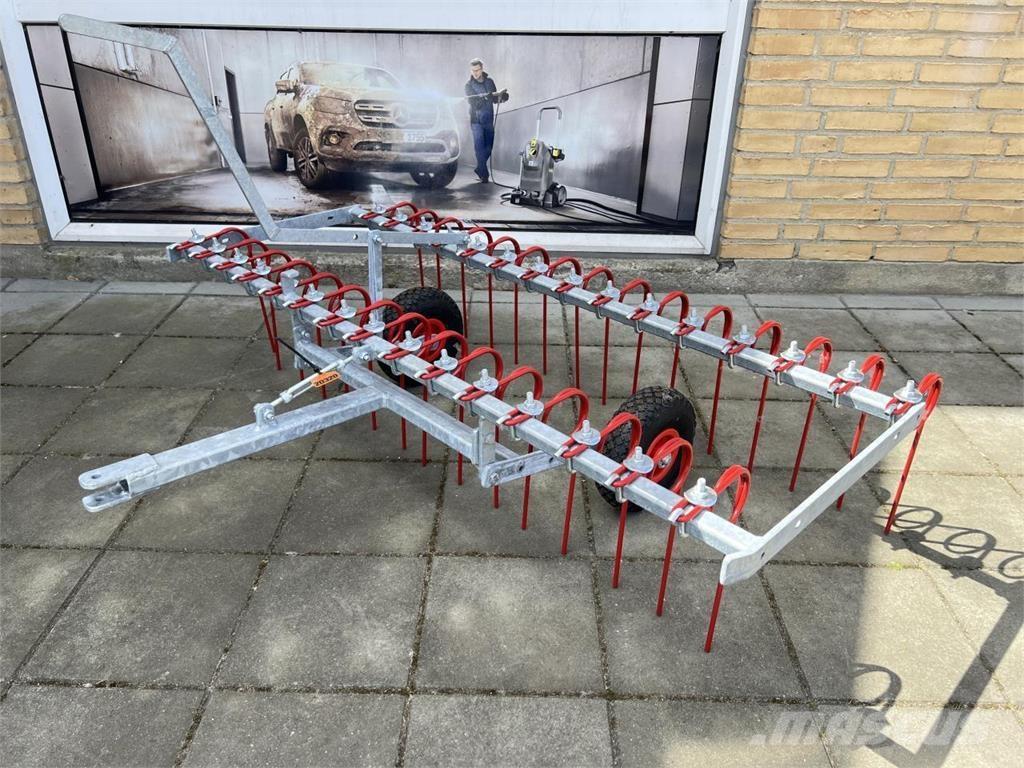 KT 112 Граблі і сінозворушувачі