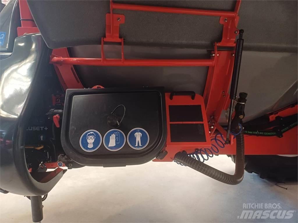 Kuhn METRIS 4102 Причіпні обприскувачі