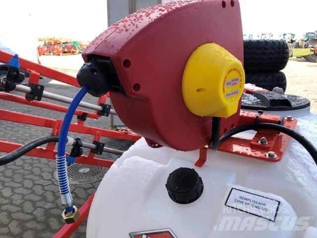 Kuhn P300 Комунальна техніка - Інші