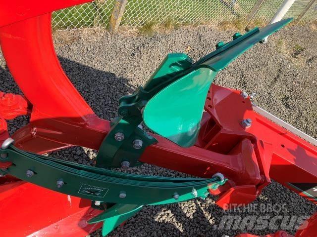 Kverneland 150 S Реверсивні плуги