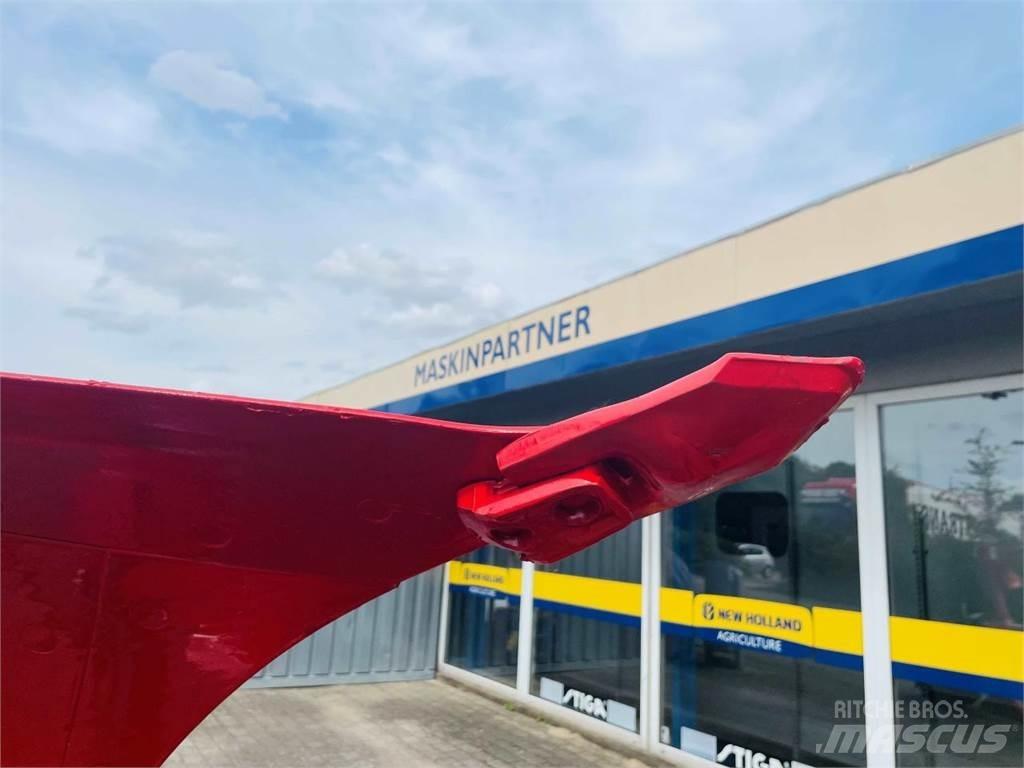 Kverneland 3300S Реверсивні плуги