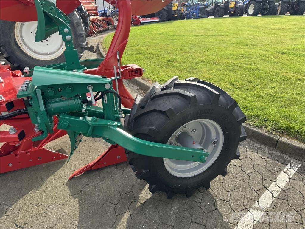 Kverneland 3300S Реверсивні плуги