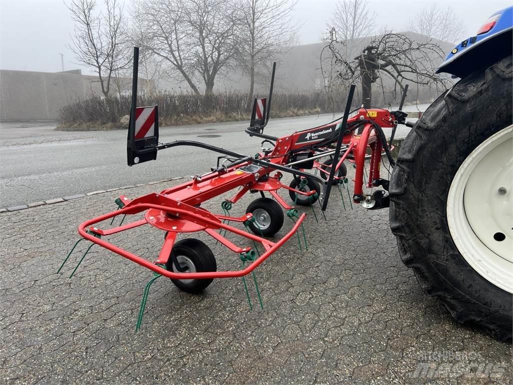 Kverneland 8452 Граблі і сінозворушувачі