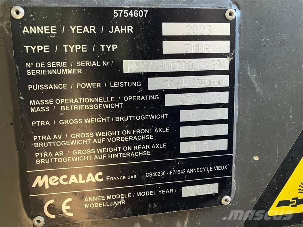 Mecalac 7MWR Колісні екскаватори