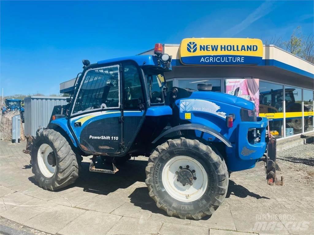 New Holland LM435 Телескопічні навантажувачі