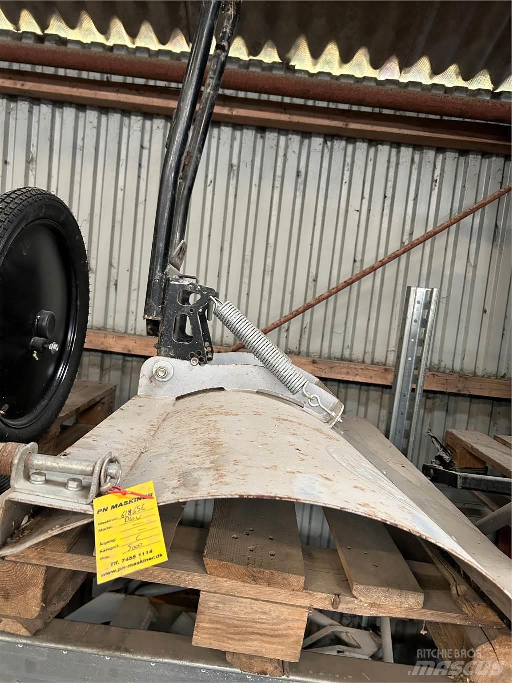 Polaris SNEPLOV Снігоочищувальні ножі та плуги