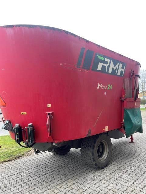 RMH 24 M3 Кормові вагони