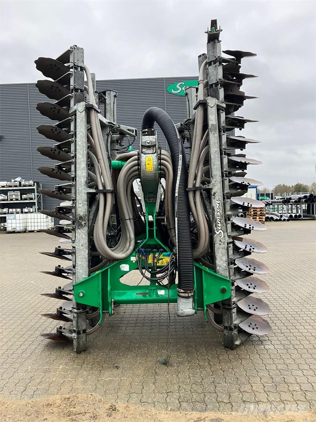 Samson SD II 700 Самохідні обприскувачі