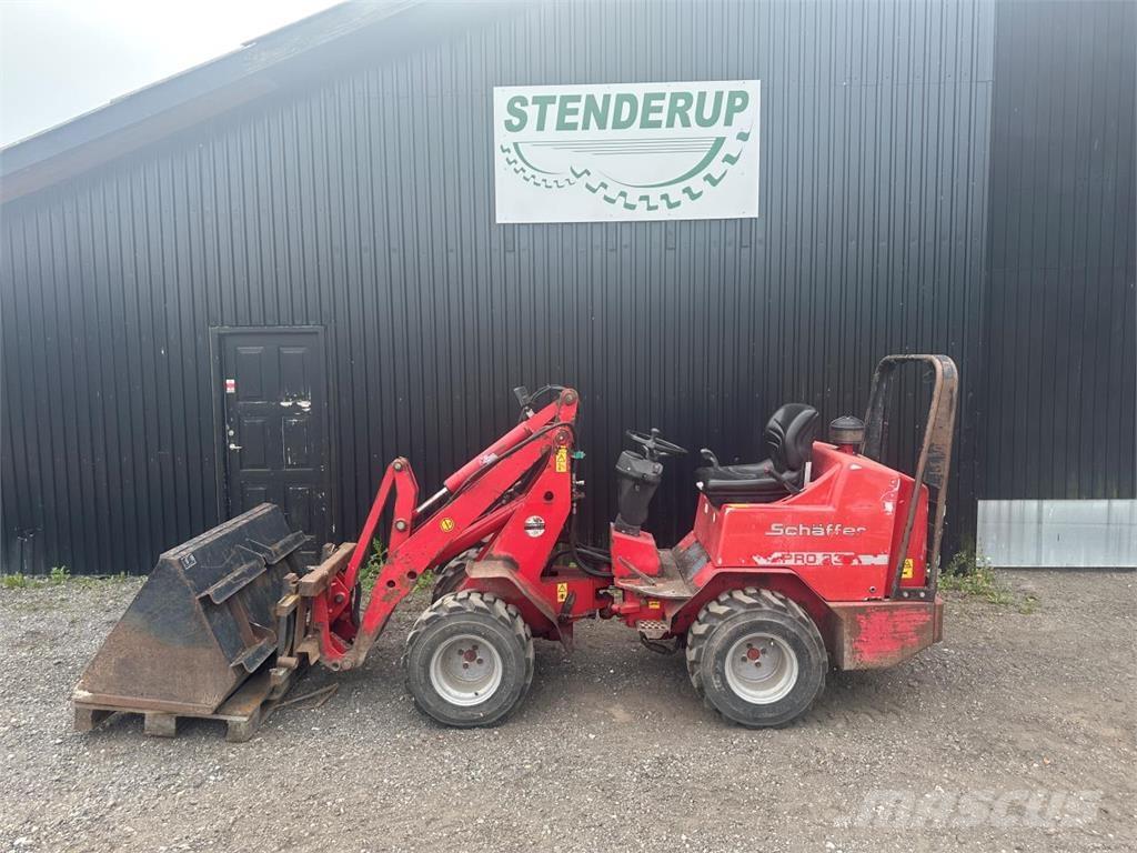 Schäffer PRO 33 Малі навантажувачі