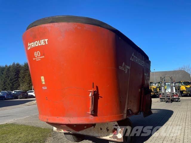 Trioliet 2400 L Кормові вагони
