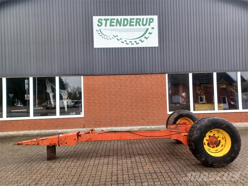  UNDERVOGN NR. 86 Самосвальні причепи