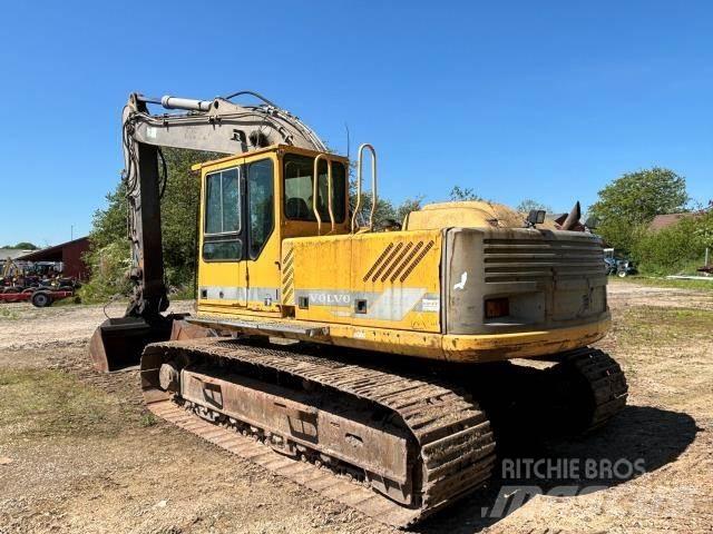 Volvo EC280 Гусеничні екскаватори