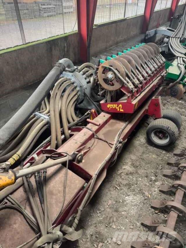 Vredo 12 Самохідні обприскувачі