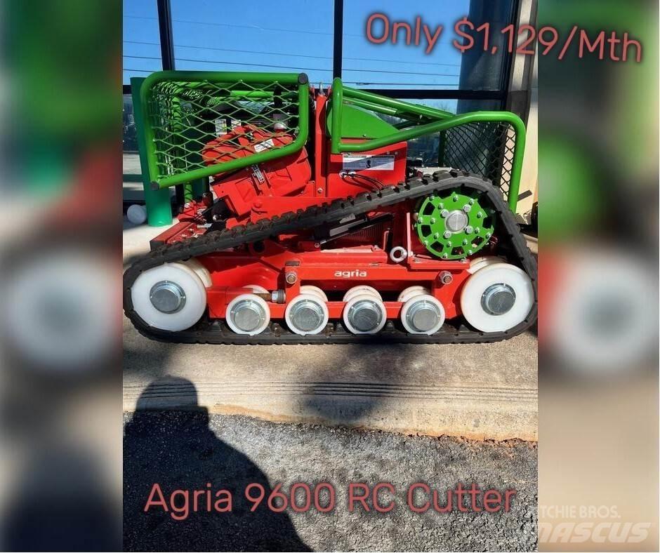 Agria 9600 Роздрібнювачі, різаки і розпаковувачі тюків