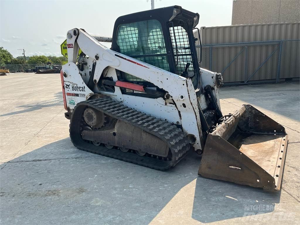 Bobcat T650 Малі навантажувачі