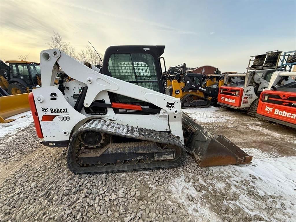 Bobcat T650 Малі навантажувачі